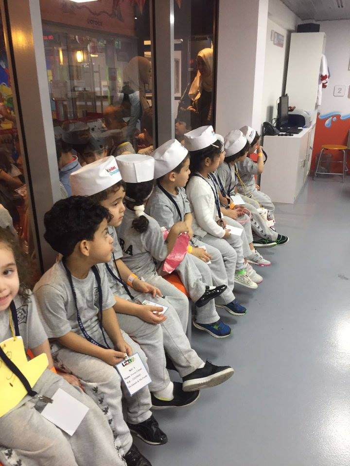 KG students in Kidzania