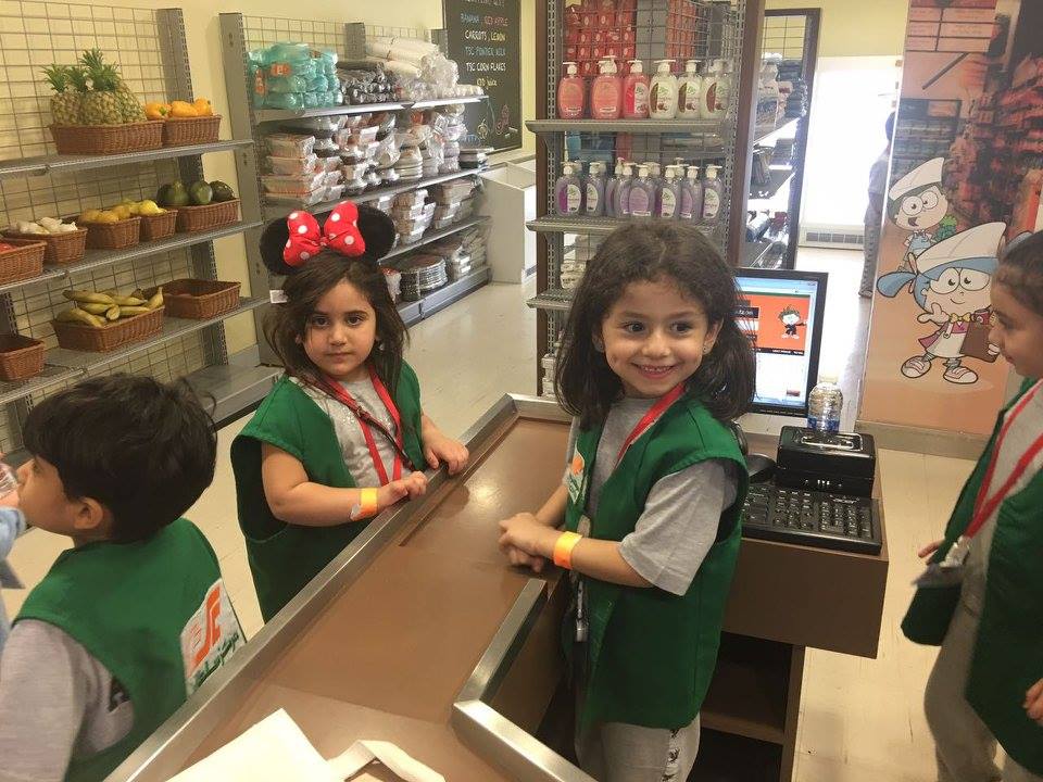 KG students in Kidzania