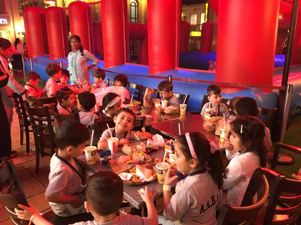 KG students in Kidzania