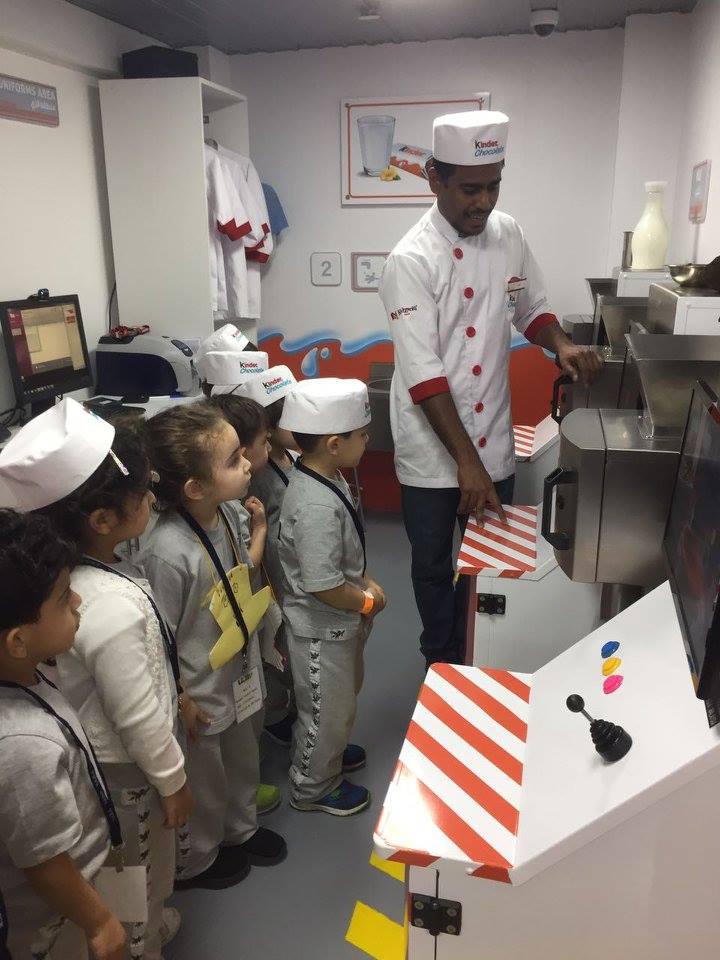 KG students in Kidzania